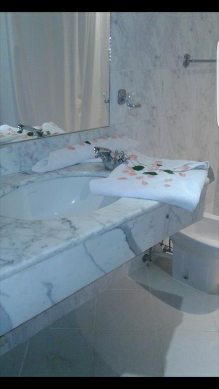 Rania Belmadina Hotel Касабланка Экстерьер фото