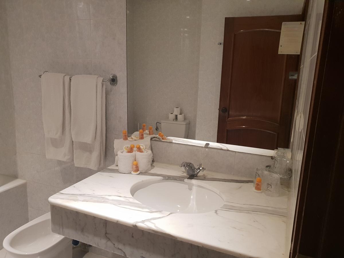 Rania Belmadina Hotel Касабланка Экстерьер фото